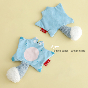 Nuevo diseño de juguete de peluche para gatos con forma de ardilla voladora, contiene papel arrugado y hierba gatera en el interior para gatos, juguetes interactivos para gatos al por mayor - Product Image 4