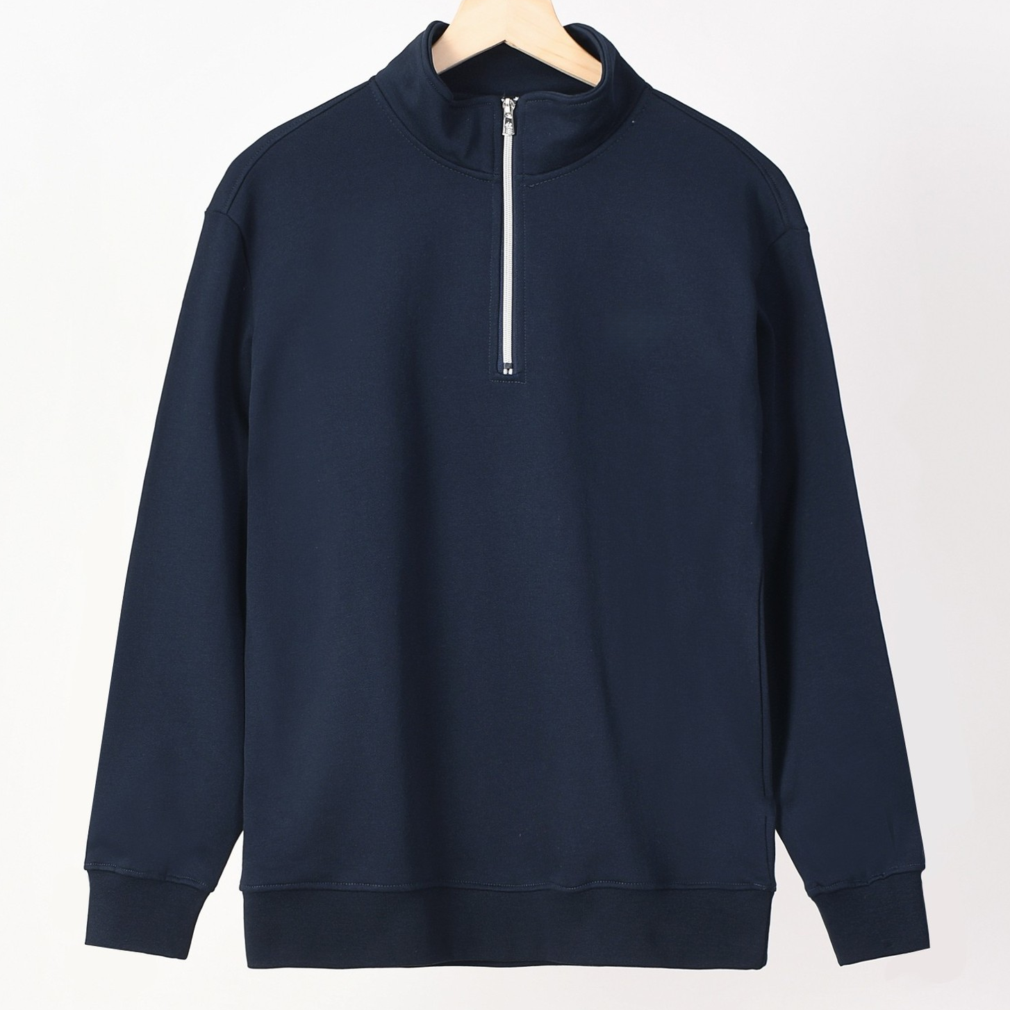 Demi-zip coloré bleu marine