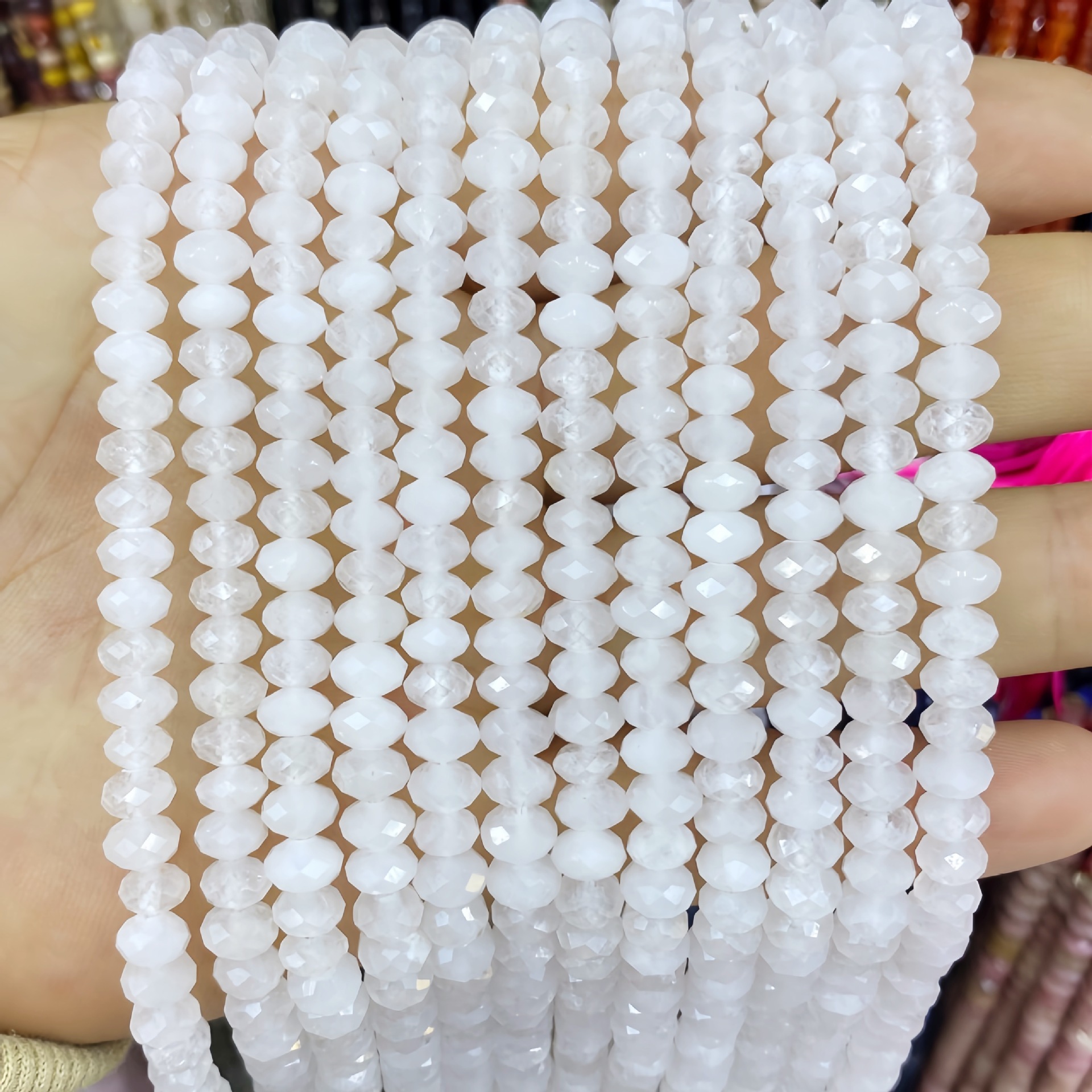 Section boulier en jade blanc