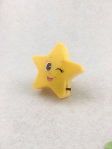OEM W096 Cartoon Smiling <strong>Star</strong> <strong>LED</strong> SMD <strong>Mini</strong> Switch Plug in Small Wall Night Light Lamp with 0.6W and 110V or 220V for Bedroom - Product Image 3