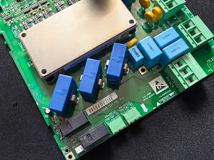 Danoss foss inverter לוח הבקרה cpu 130b6068 ב-האם לוח כונן 18w