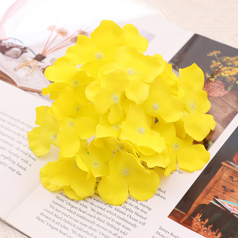 Jaune