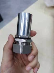 ステンレス鋼研磨パイプ1/2 ''電気亜鉛メッキブッシングめねじソケット鋼管カップリング - Product Image 5