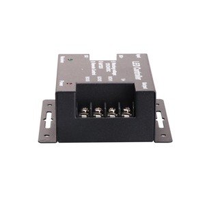 Iron Shell RGB Controller RF Dc12-24V 12A LED RGB Strip Controller 4A * 3 Kanäle für LED Strip Light Lampe