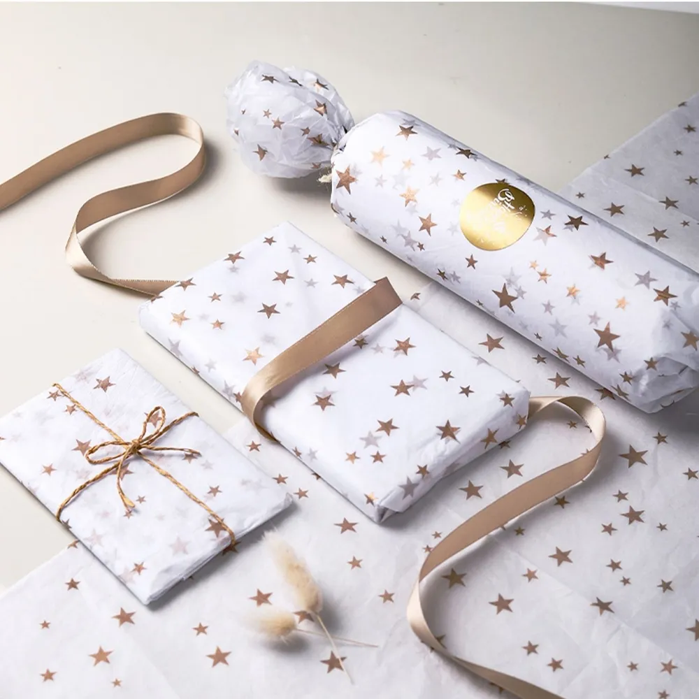 2021 benutzer definiertes Logo Hochwertige Kleidungs verpackung Blume Weihnachts geschenk Gedrucktes Geschenk papier