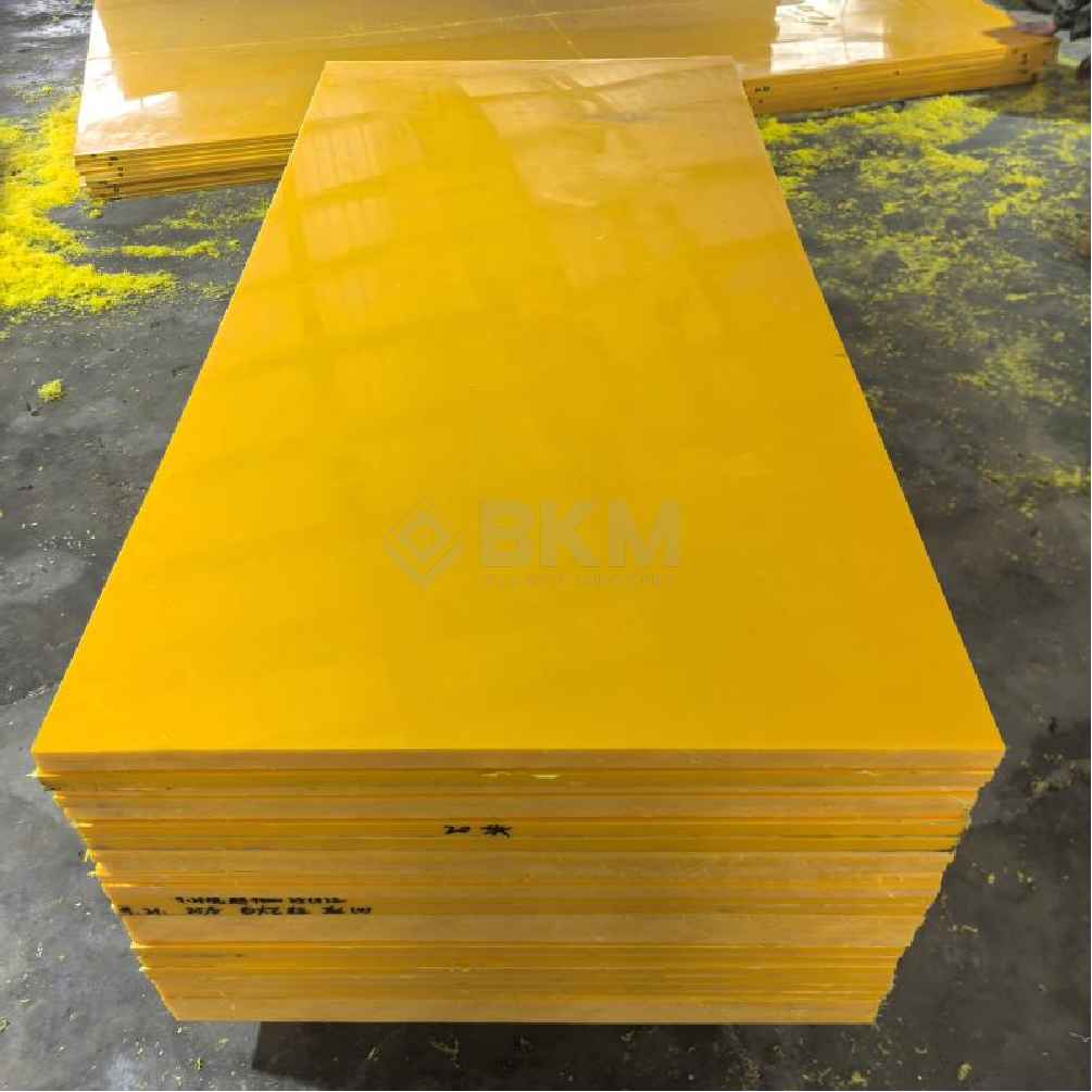 Jaune