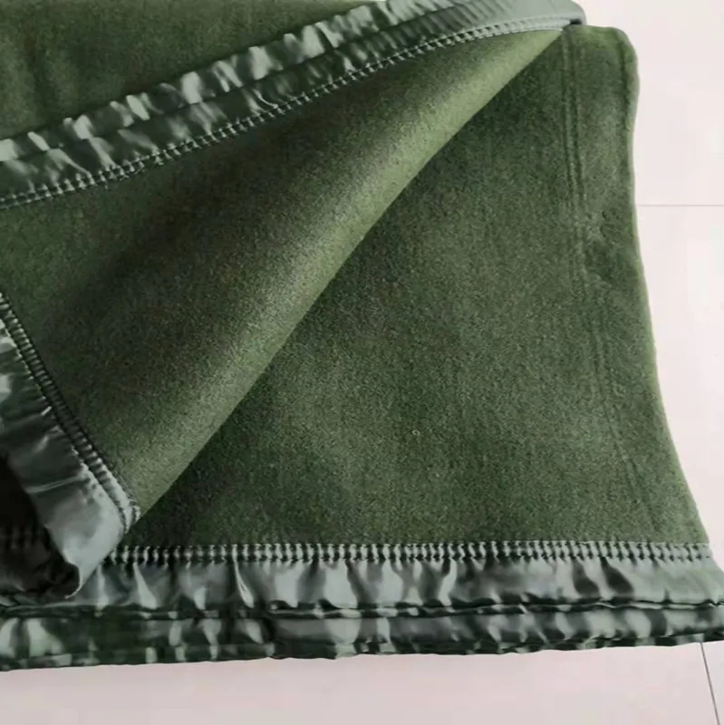 Einfach gefärbtes Polyester/Acryl Warming Throw Blanket Winter wolle Acryl decke