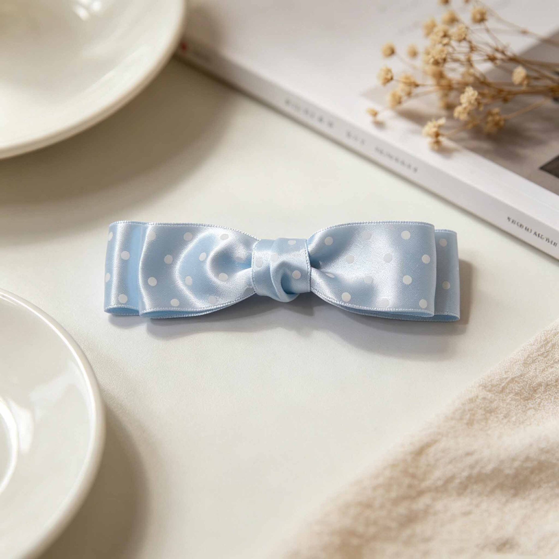 Nœud papillon à pois bleus