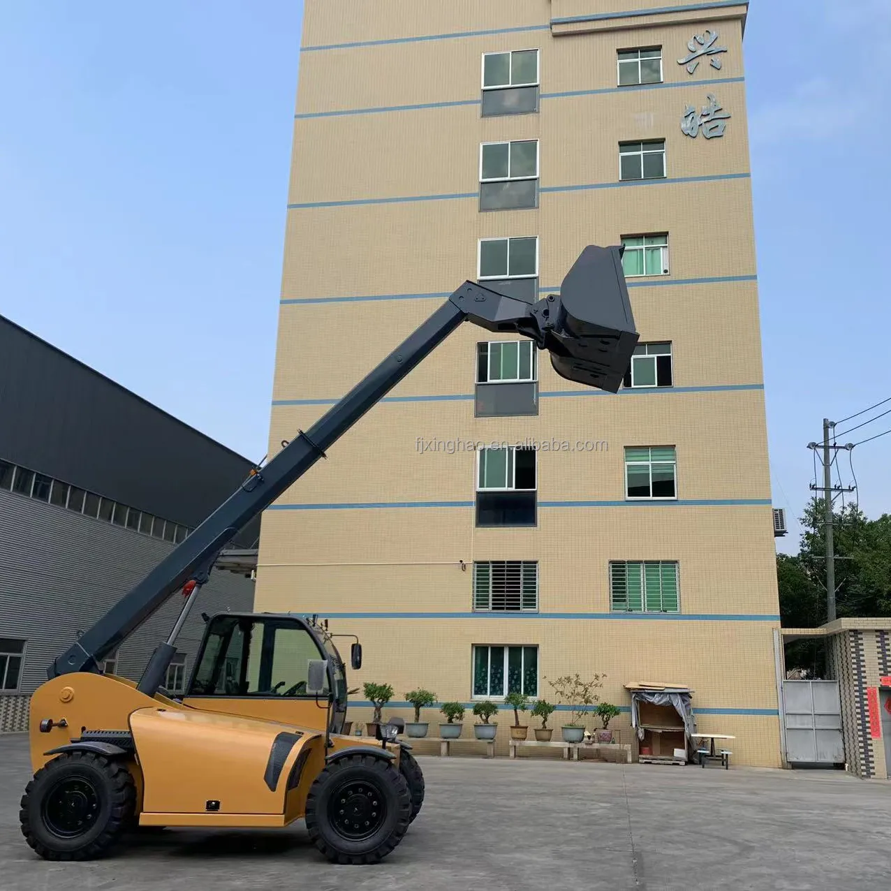 Xinghao Teleskop-Gabelstapler 5 Tonnen 4 Tonnen 5 Tonnen 17 Metern Schwerlastgabelstapler Gabelheber Lastwagen Diesel-Gabelstapler