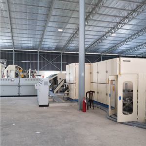 Linea di produzione di imbottitura per ovatta da forno con incollatura termica automatica TONGDA nuova condizione per imbottitura dura non tessuta - Product Image 3