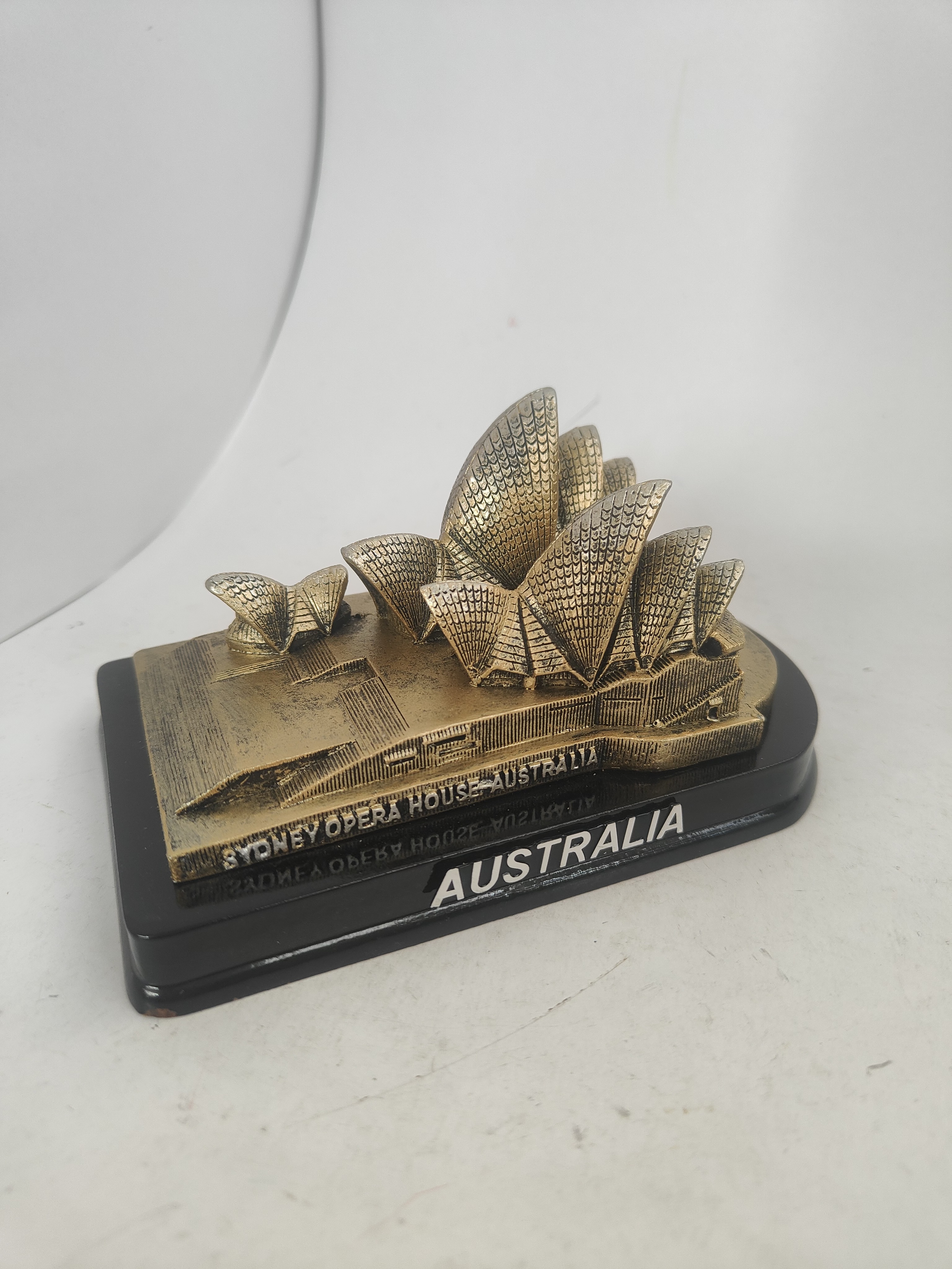 Sydney Opera House Gold