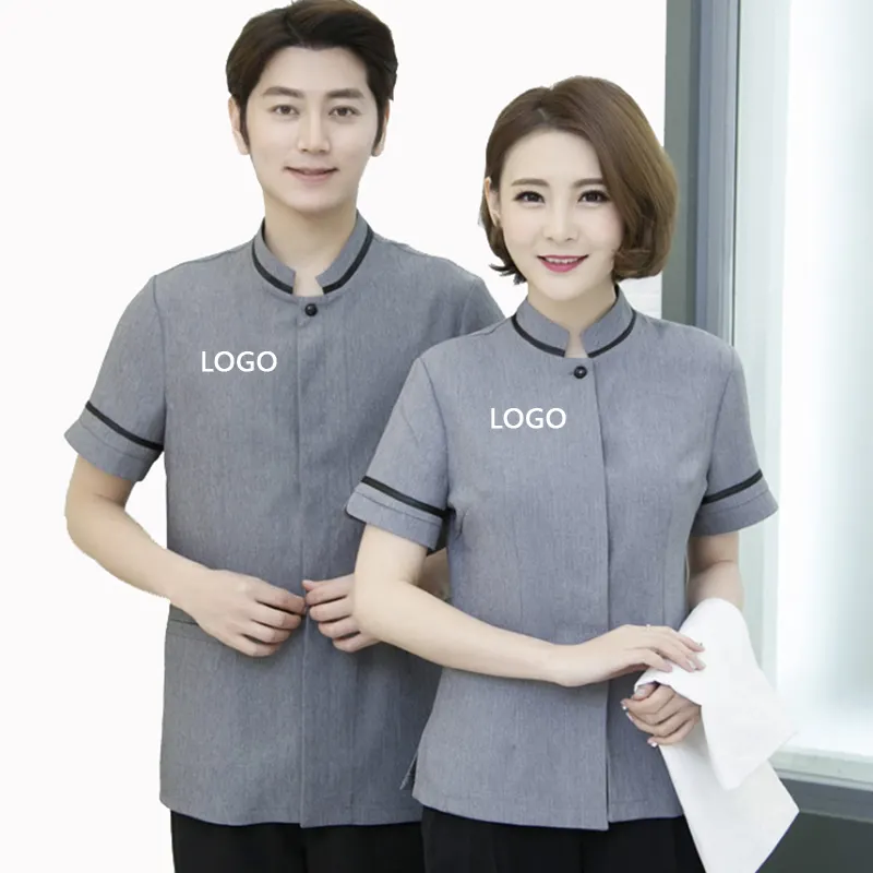 Design a manica corta personalizzato Hotel pulizia uniforme detergente personale cameriera abbigliamento da lavoro ricamo stampato uniforme logo personalizzato