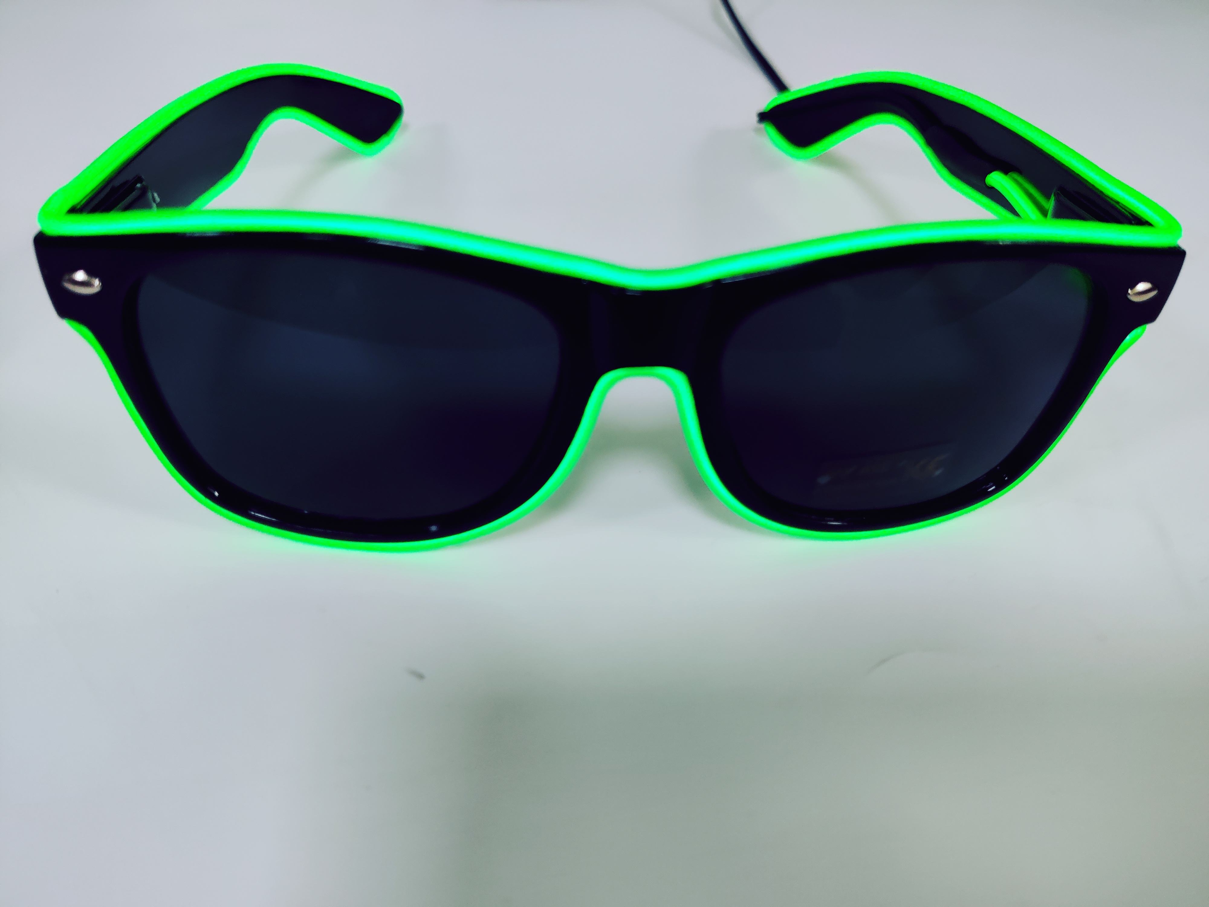 กรอบสีดำ + เลนส์สีดำ