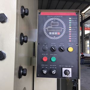 巨高<span class=keywords><strong>250T</strong></span> 315T 400T冲压压力机Jh21气动冲床压力机金属冲床冲压
