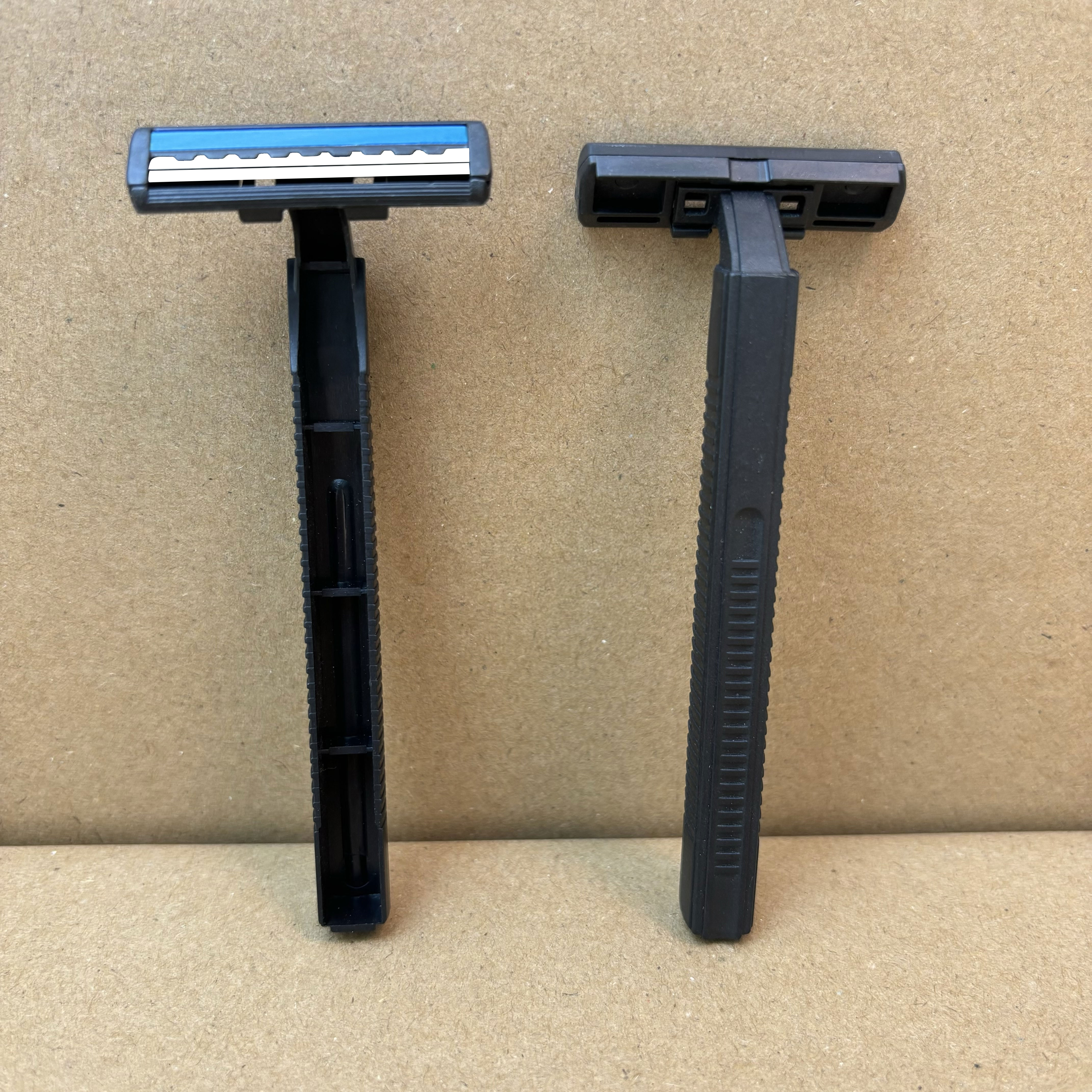 2 Blade with lubrication strip
