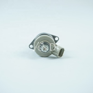 HITACHI 9306641ソレノイドバルブ新品純正品建設機械部品 - Product Image 3
