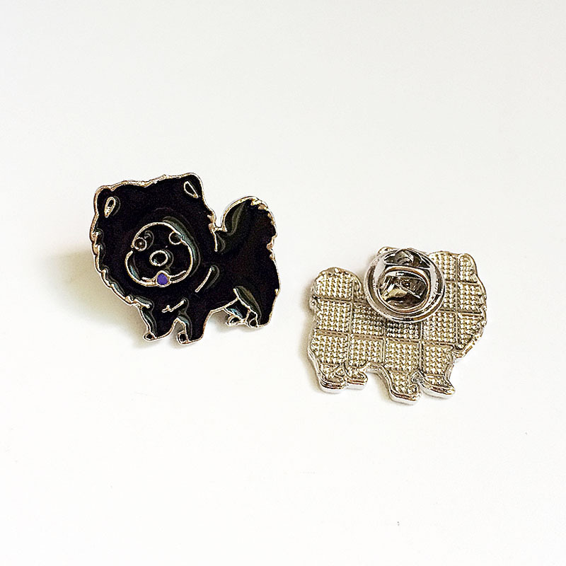 Lion de pin noir