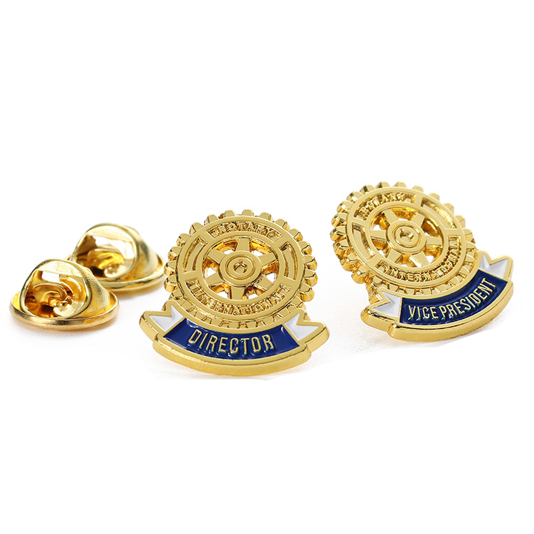 Broche de oro 3D