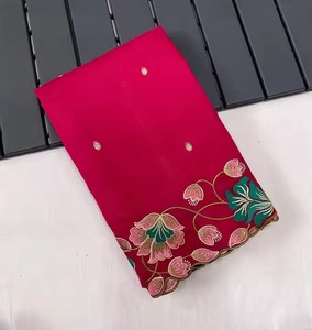 Zarif düğün Sari güzel iş ve motifler Cutwork sınır noktalar ve tam iş bluz ile saf Matka ipek yumuşak Net kumaş - Product Image 1