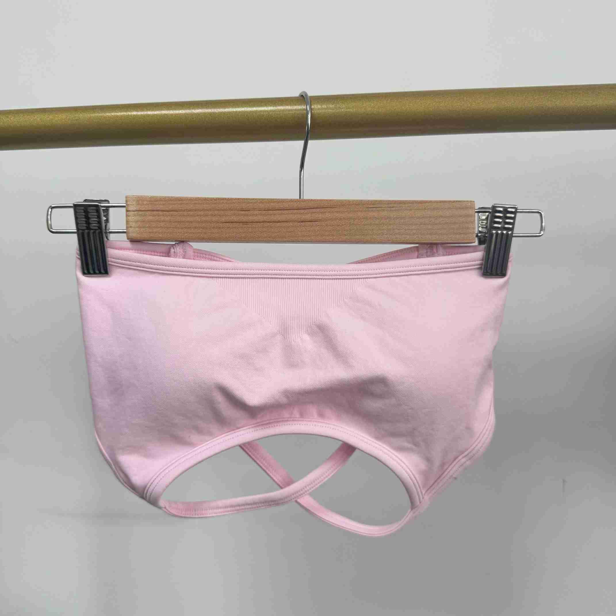 Pink-bra