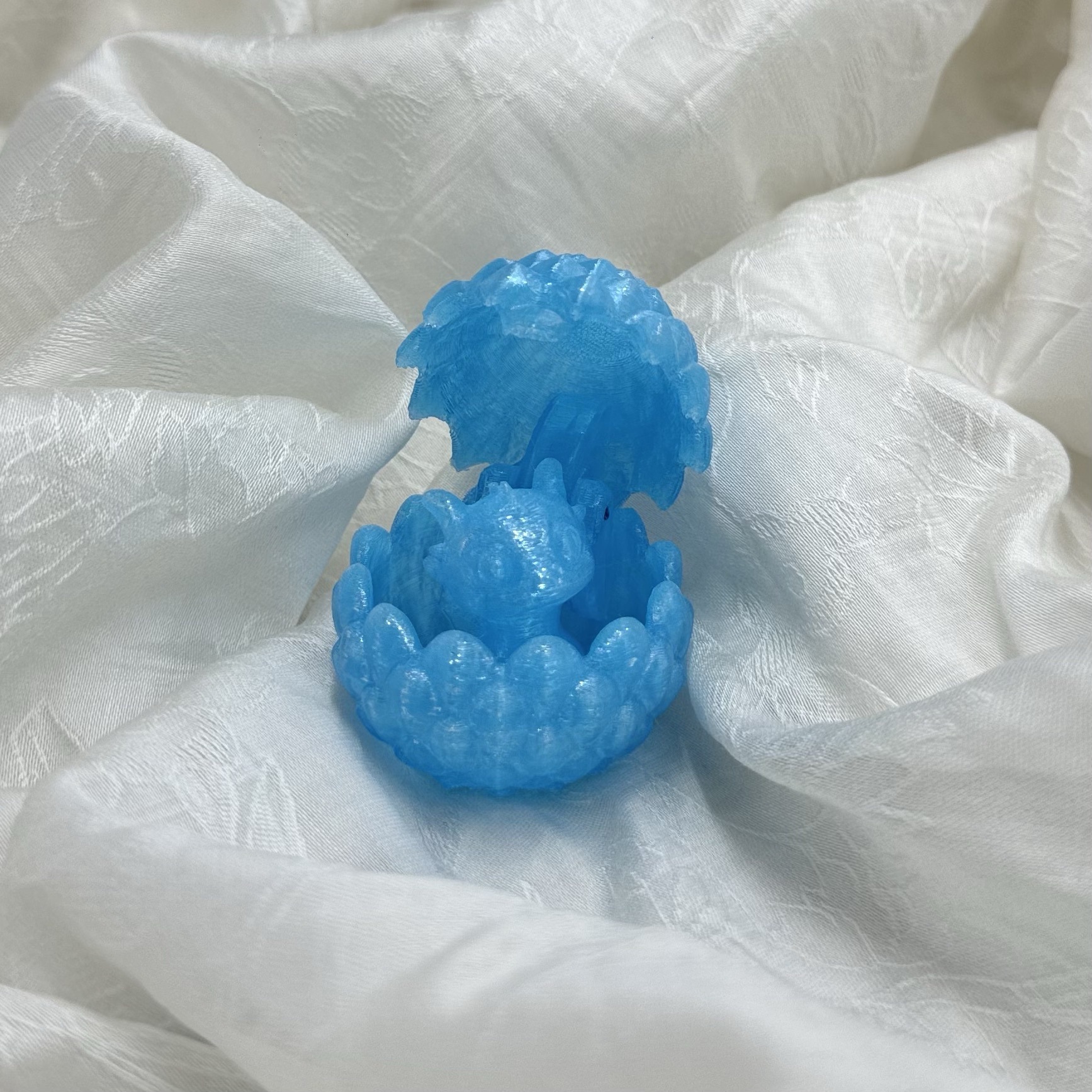 crystal dragon egg 4.5cm-deep blue