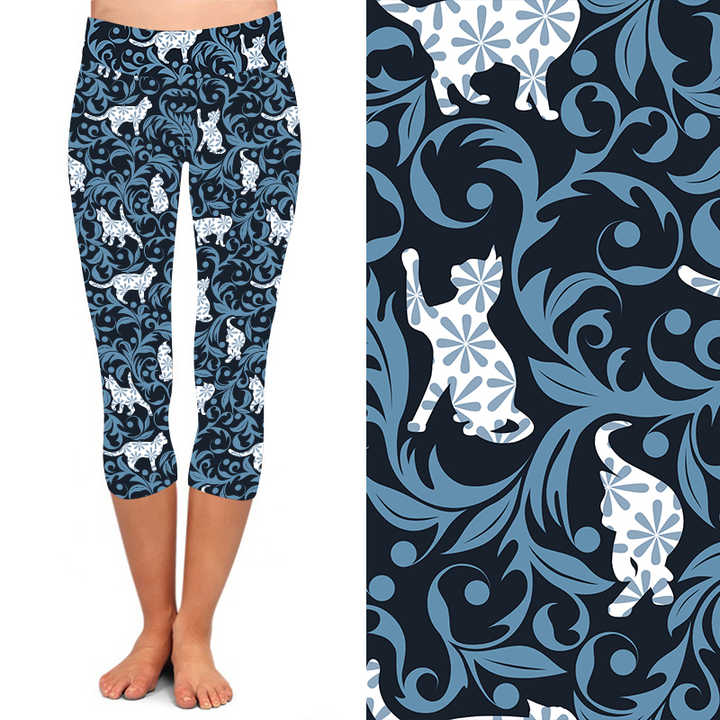 Butter Soft Yoga Waist Blue Background Panda Printed 3/4 Three-quarter Length Capri Leggings