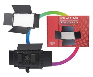 Pro LED 600 RGB makyaj ışık ve video ışığı tam renkli kamera açık LED dolgu ışığı - Product Image 1