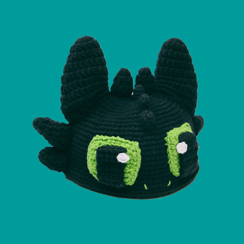 Night fury - black (super cool)