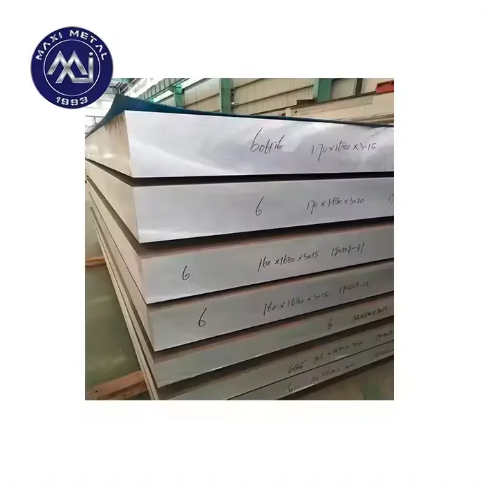 Fourniture d'usine MAXI ASTM 5A06 H112 Plaque métallique en aluminium 1050 1060 1100 5083 5052 6061 Feuilles d'aluminium