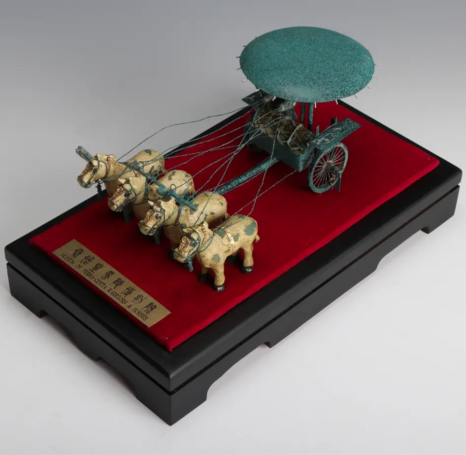 Chinese Traditionele Metalen Standbeeld Relatiegeschenken Ornamenten Sculptuur Bronzen Paard Beeldje