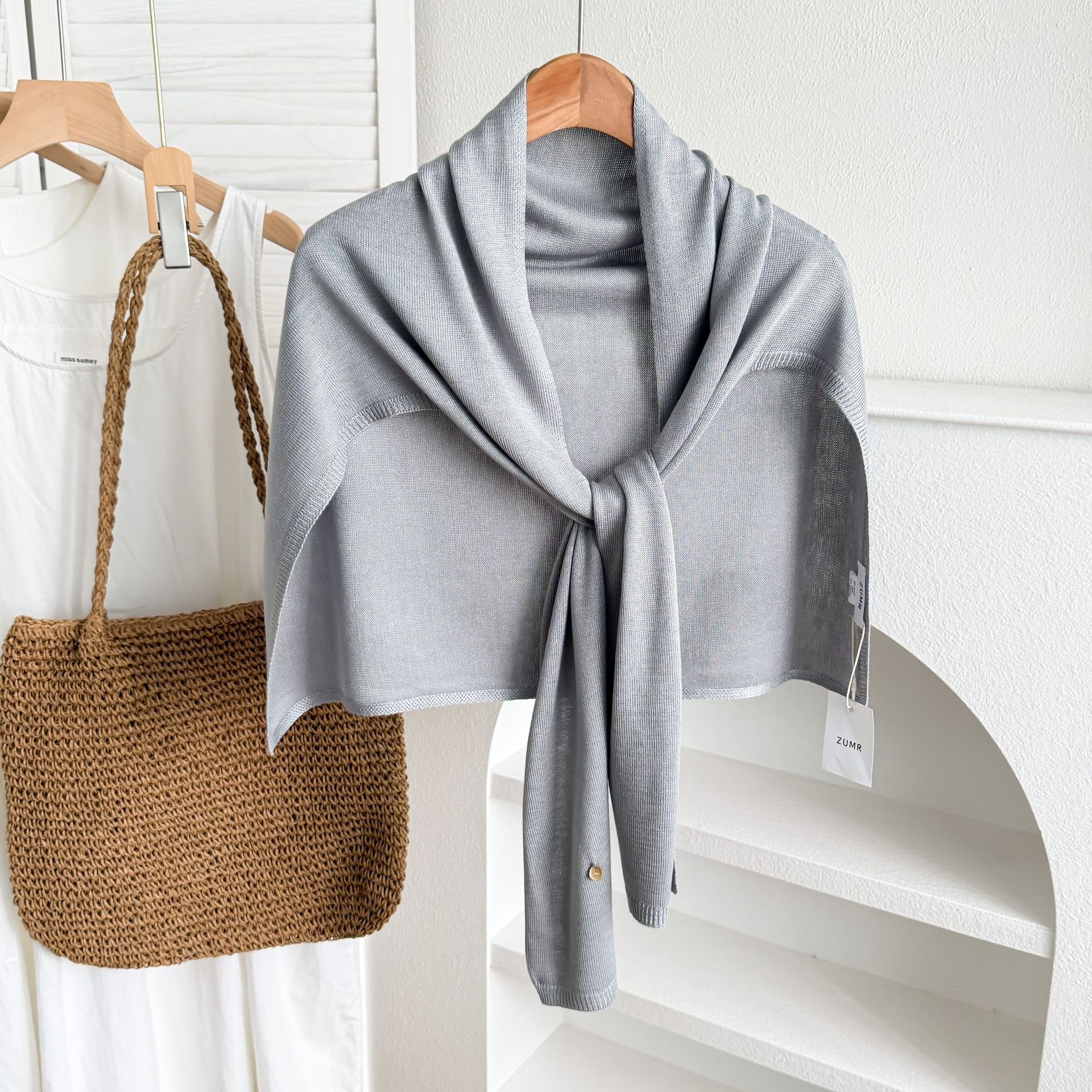 Light gray-core-spun yarn version