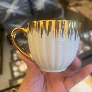土耳其咖啡杯套装，6个带金色装饰的小咖啡杯和带茶碟套装的礼品盒浓缩咖啡杯