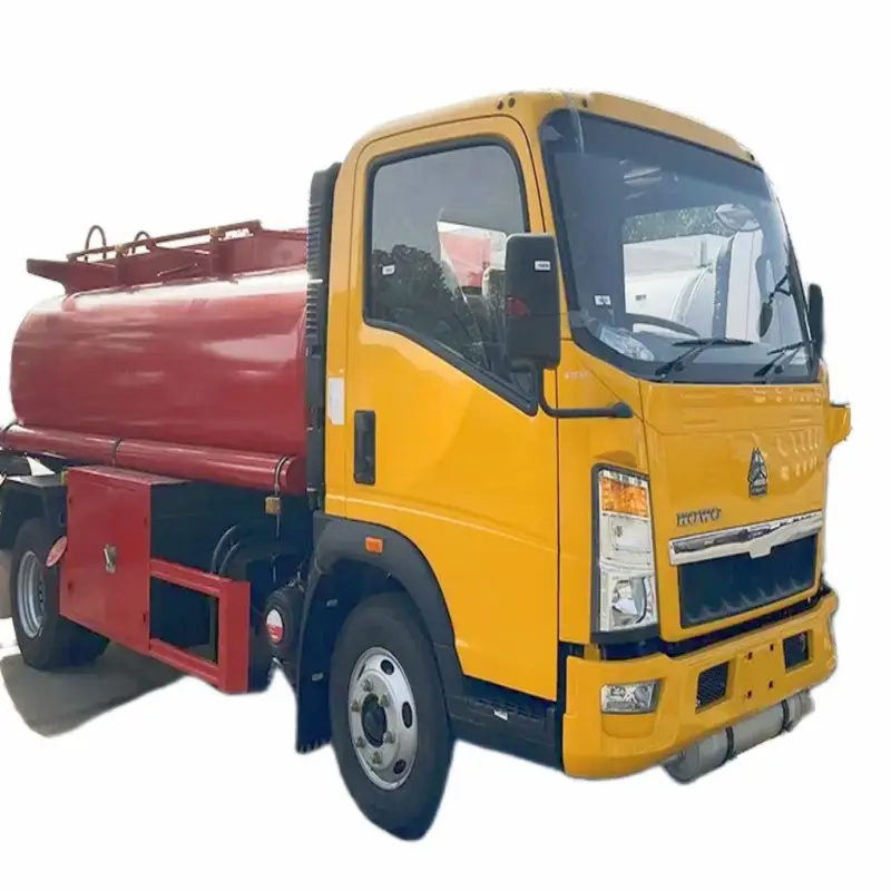Usato o nuovo a basso prezzo carburante consegna camion 2 tonnellate 2000 litri piccolo petrolio camion cisterna per la vendita