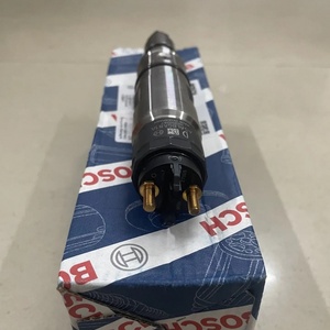 燃料インジェクターBOSCH D8K EC350 0445124042-000 Diedelインジェクター建設機械ディーゼルエンジン修理工場用スペアパーツ - Product Image 1
