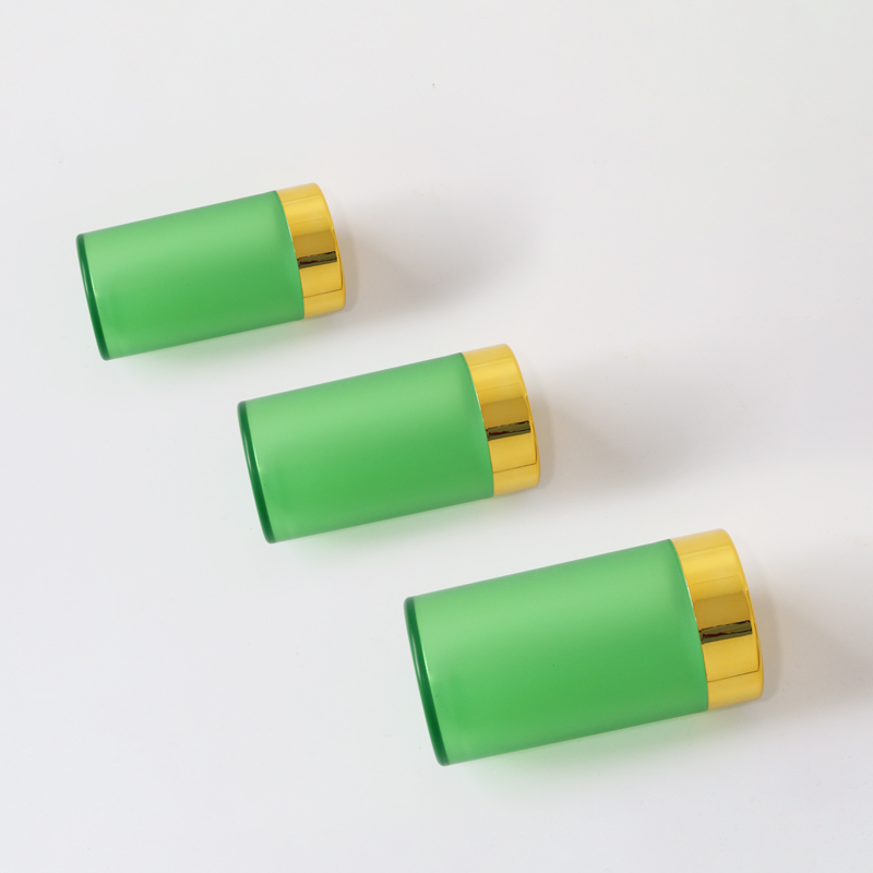 frost green withgold cap