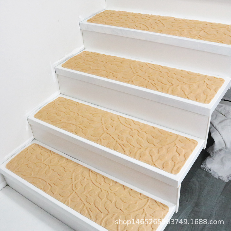 Embossed leaf camel
