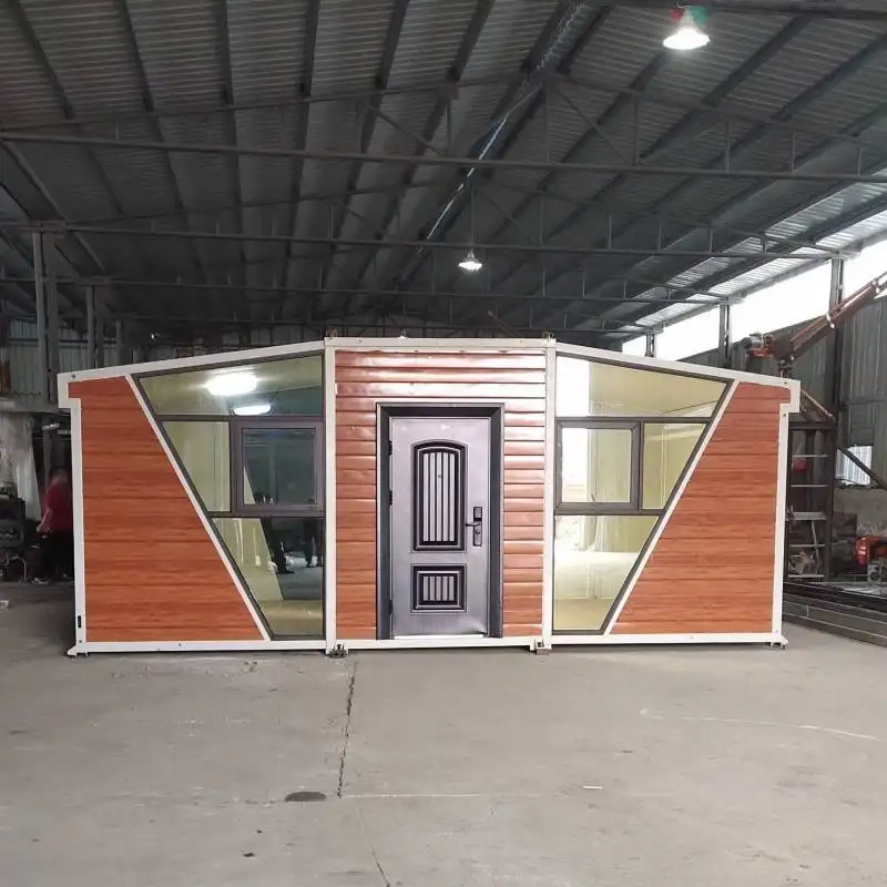 Prefabricated 20ft luxury 2 bedroom expandable container house with custom foldable prefab house for sale