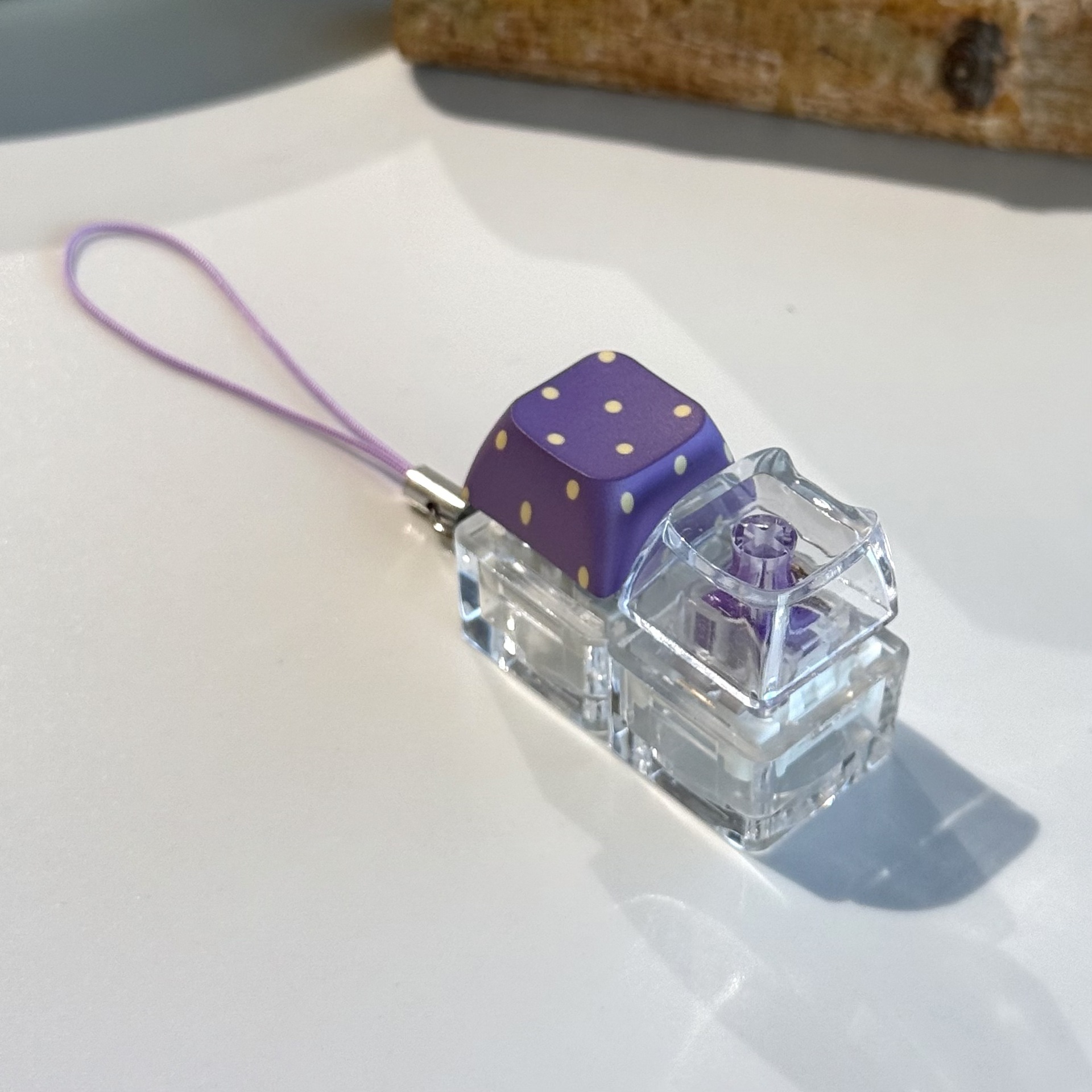 Purple polka dot transparent cat head two-button
