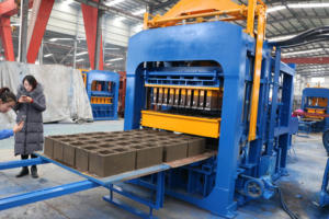 Máquina de fabricación de ladrillos completamente automática, máquina hidráulica automática de hormigón de bloques, máquina de fabricación de ladrillos, 1: 2 - Product Image 4