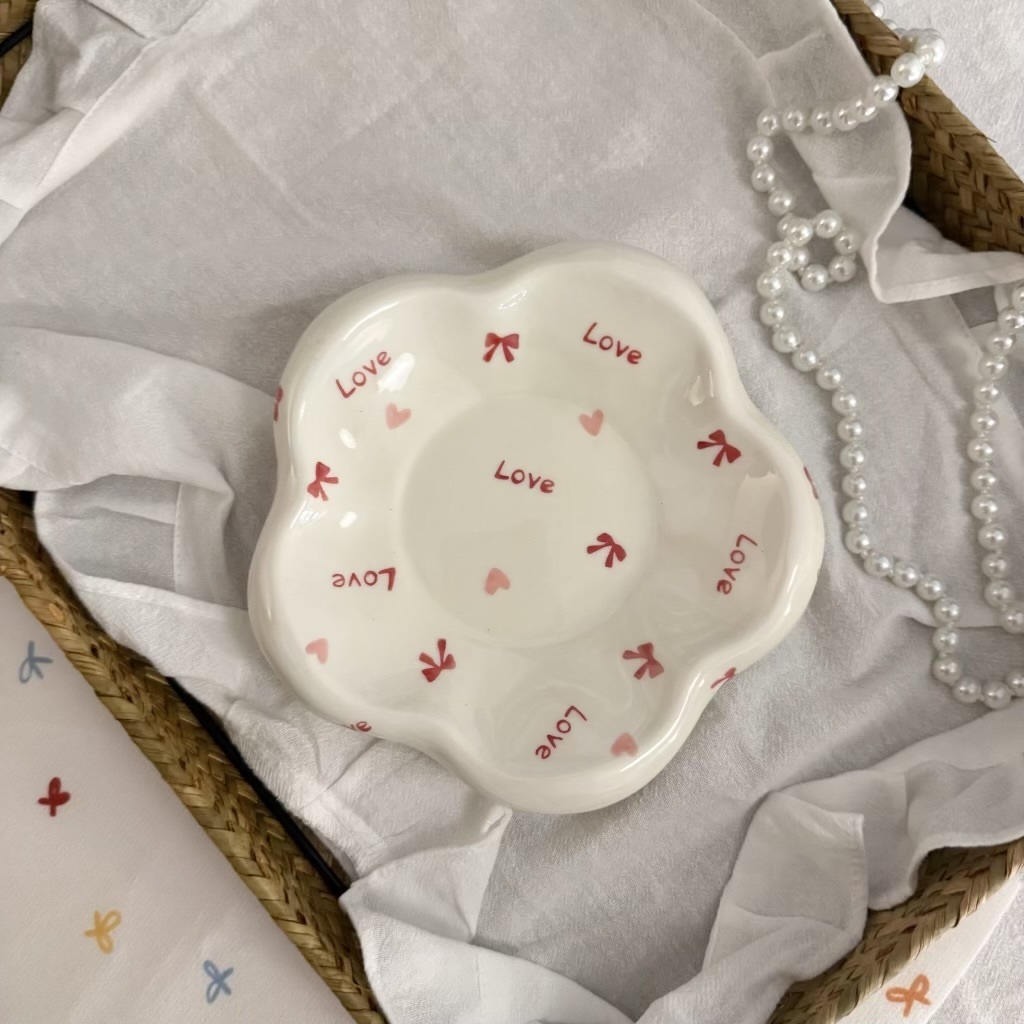 White-Love bow heart Dish