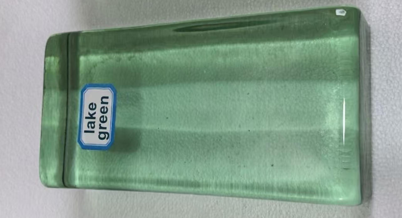 Lake green