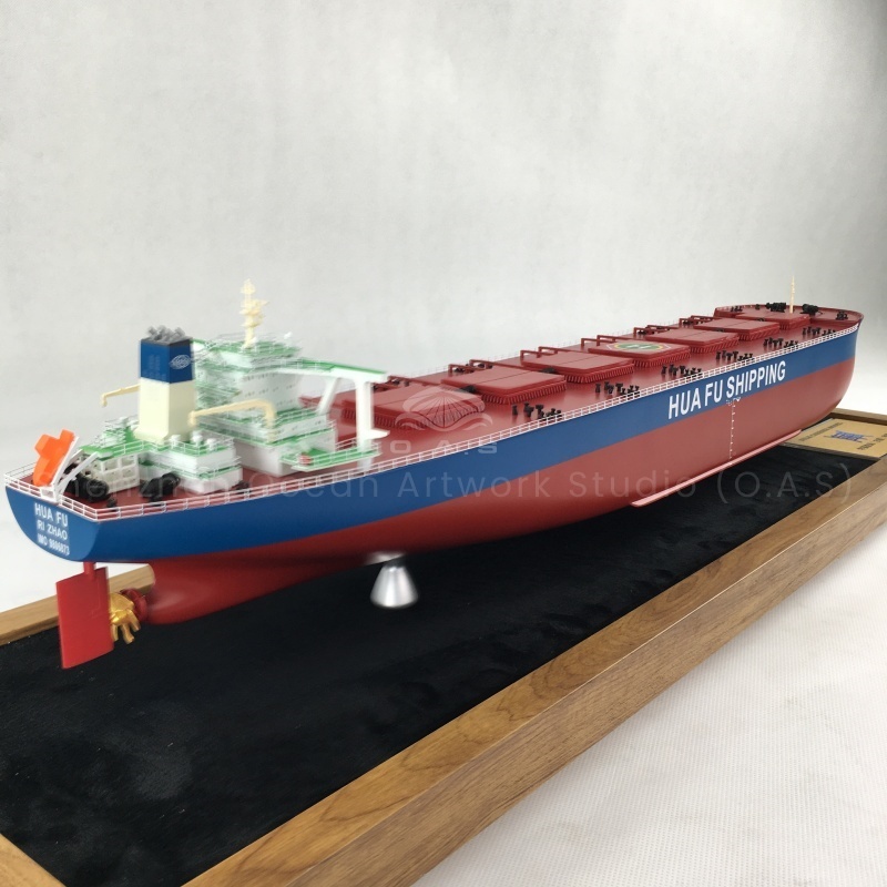 Modelo de buque de carga a granel HUA FU de 65 cm