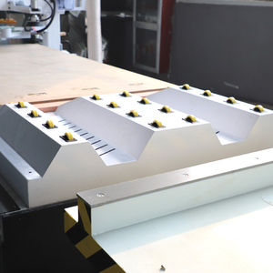 ATC carico automatico di alimentazione e scarico Router CNC per pannelli mobili con NC Studio Syntec Richauto sistemi di controllo - Product Image 5