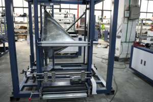 Máquina para fabricar bolsas no tejidas completamente automática de alta calidad y alta capacidad a la venta - Product Image 4