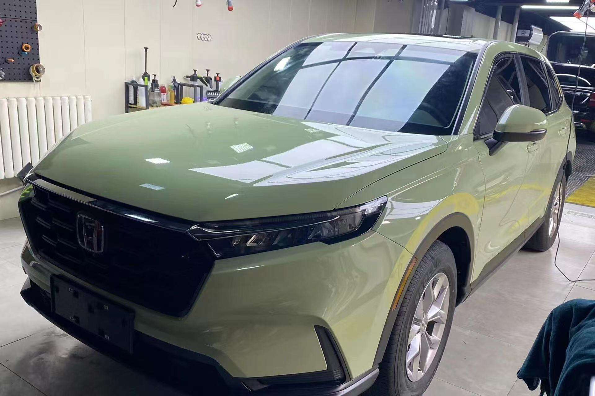 Crystal khaki green Light