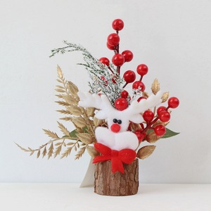 デスクトップの装飾のための家と休日のためのクリスマスツリーの小さな鉢植えのテーブルショーケースの装飾
