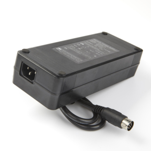 Adaptador de corriente médica Xinhe 12V 15A-18.3A Salida de CC Entrada de CA universal Adaptadores de corriente portátiles de rango completo para interiores - Product Image 1