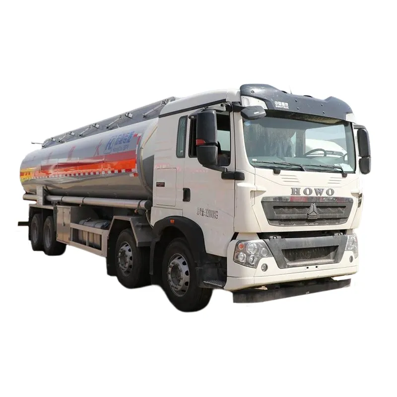 Vendita calda, prezzo basso, nuovo di zecca o usato popolare 8*4 Sinotruk Howo T5G, 340hp camion cisterna in lega di alluminio