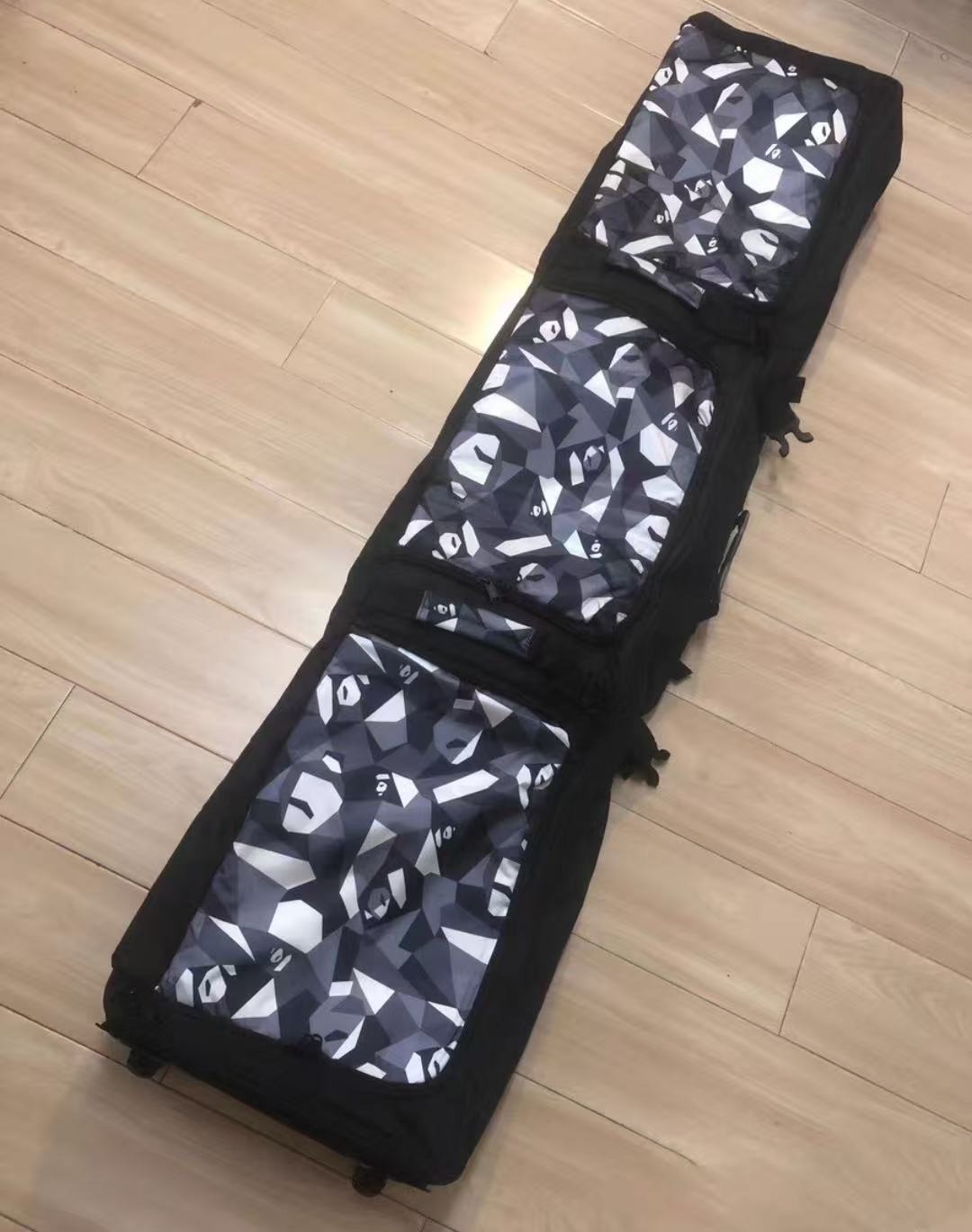 100L Pro à Roulettes - Série Tactique - Camouflage Blanc