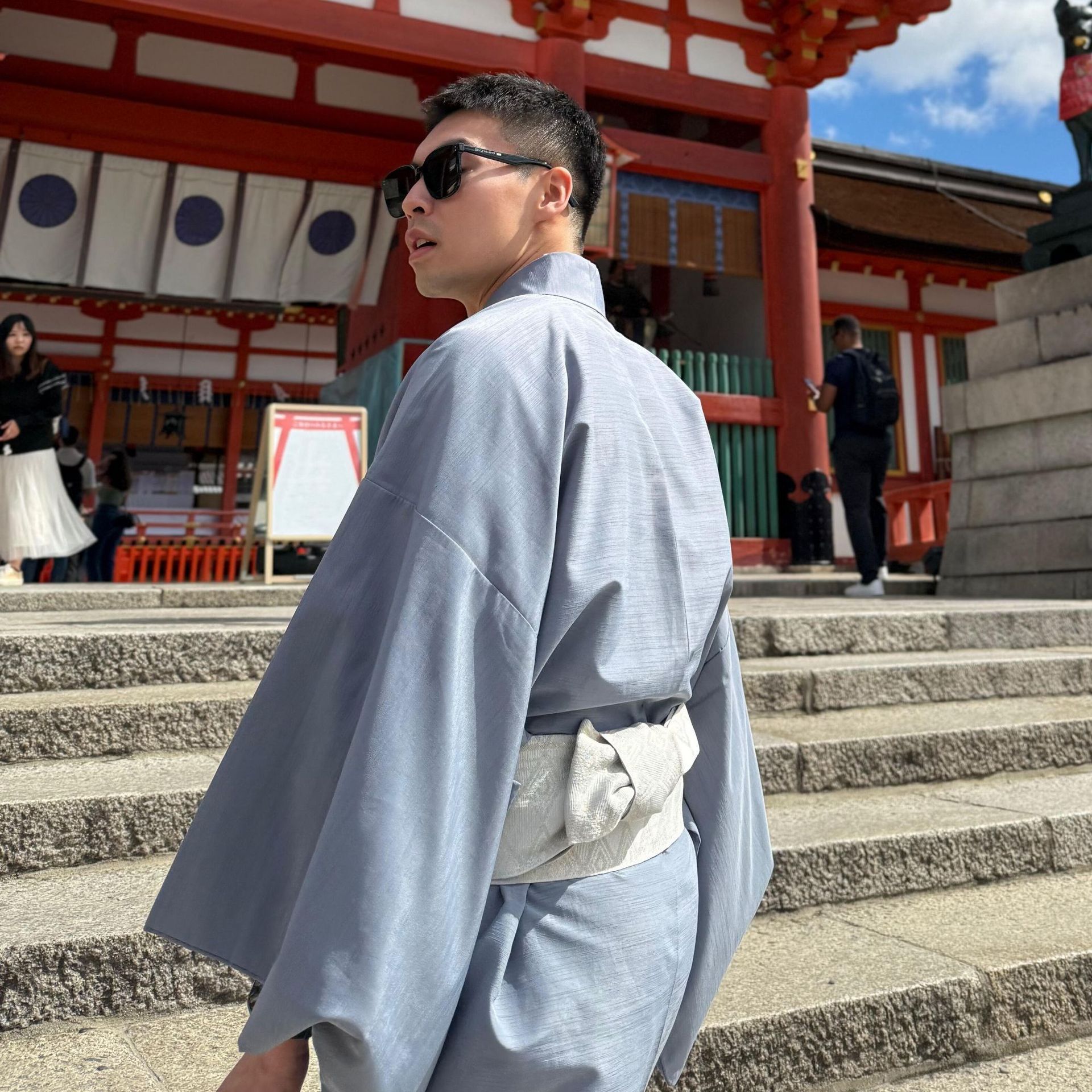 14 kimono avec obi inclus